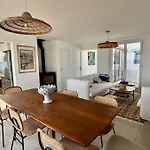 Villa House With Lagoon View Terrace For 7 Guests 4 Star Rated