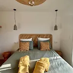 Villa House With Lagoon View Terrace For 7 Guests 4 Star Rated Sète