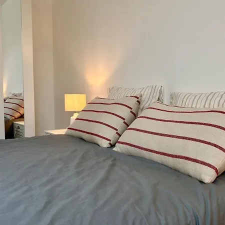 House With Lagoon View Terrace For 7 Guests 4 Star Rated