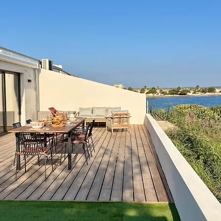 Villa House With Lagoon View Terrace For 7 Guests 4 Star Rated