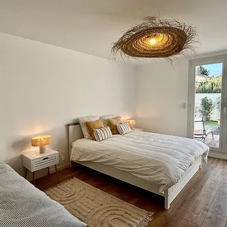 Villa House With Lagoon View Terrace For 7 Guests 4 Star Rated Sète